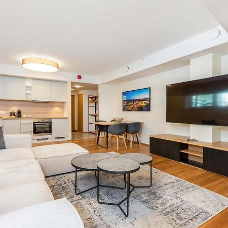 Gustav Apartments - City Center Comfort タルトゥ エクステリア 写真